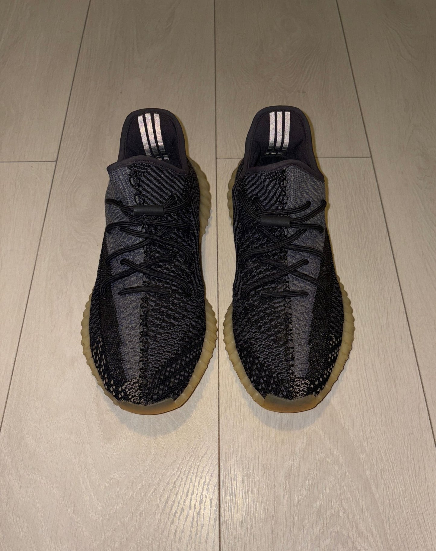 Yeezy Boost 350 V2 Carbon